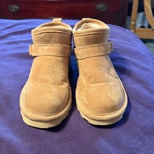 Bearpaw Petite 2986W Pull-on Ankle Boots Women's Size 5M Iced Coffee Suede S0305